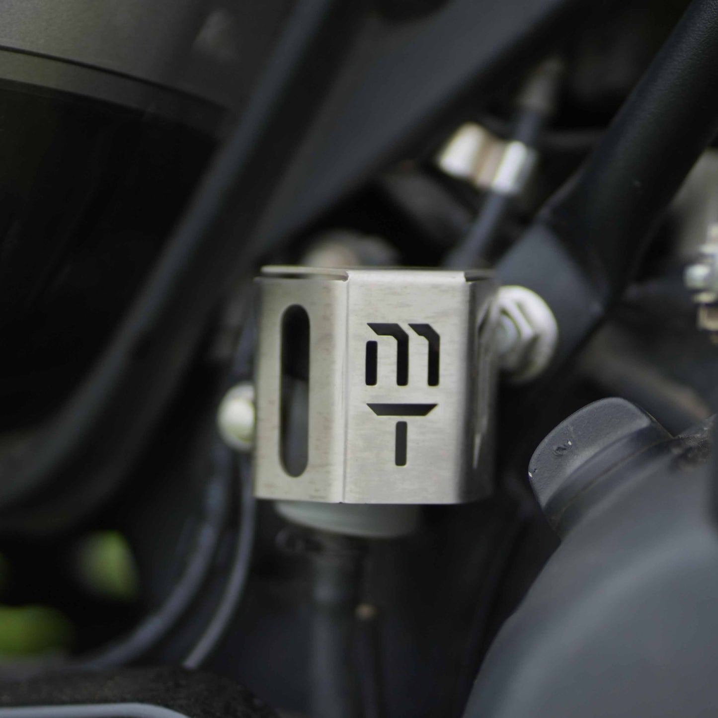 RESERVOIR OIL GUARD FOR METEOR 350 (SS)