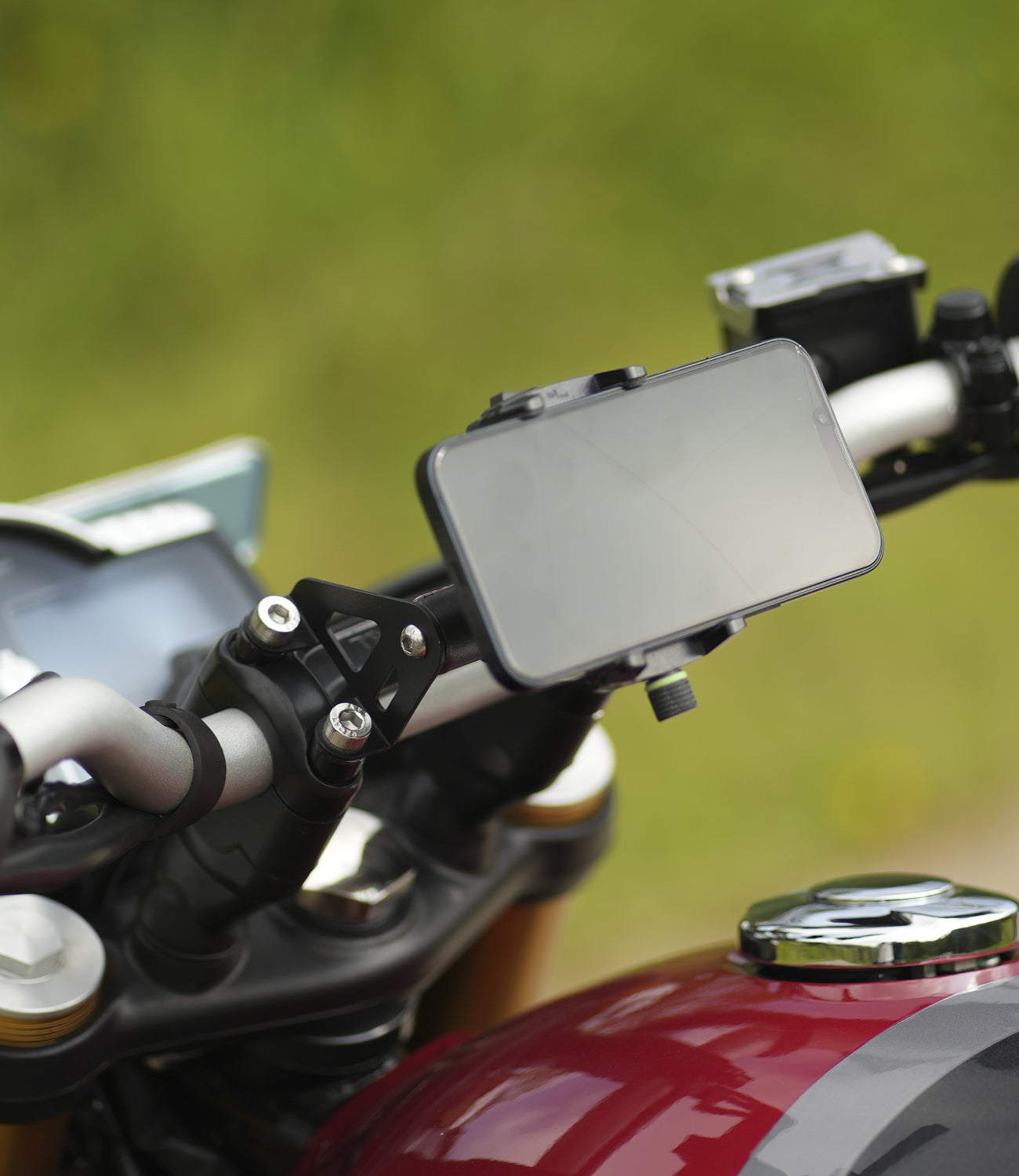 GPS MOUNT FOR TRIUMPH SPEED 400